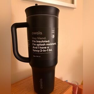 Owala Black Insulated 2-in-1 lid tumbler